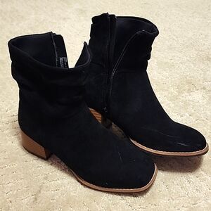 Steve Madden Girl Suede Boot